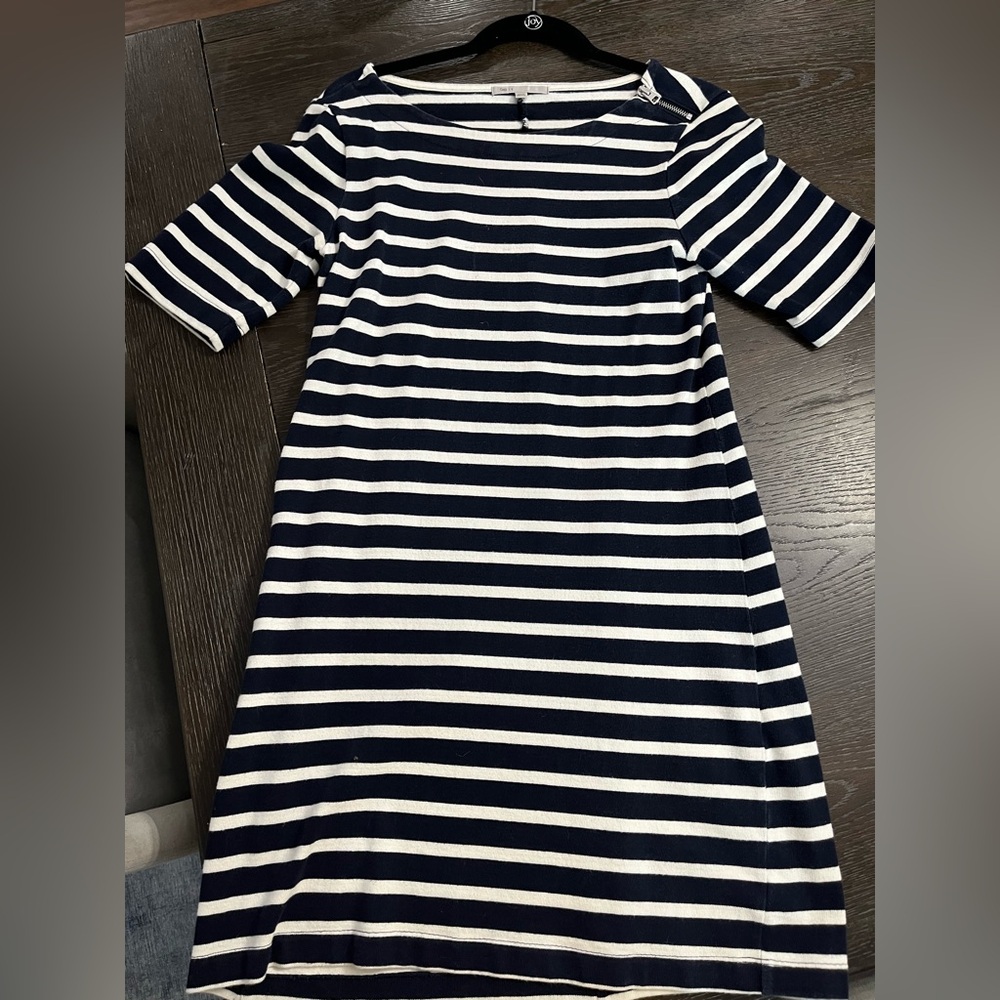 Gap Short Sleeve Sweater Dress-Size Medium